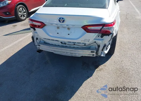 2019 Toyota Camry Hybrid Xle z USA, uszkodzony, nr VIN 4T1B21HK7KU519262
